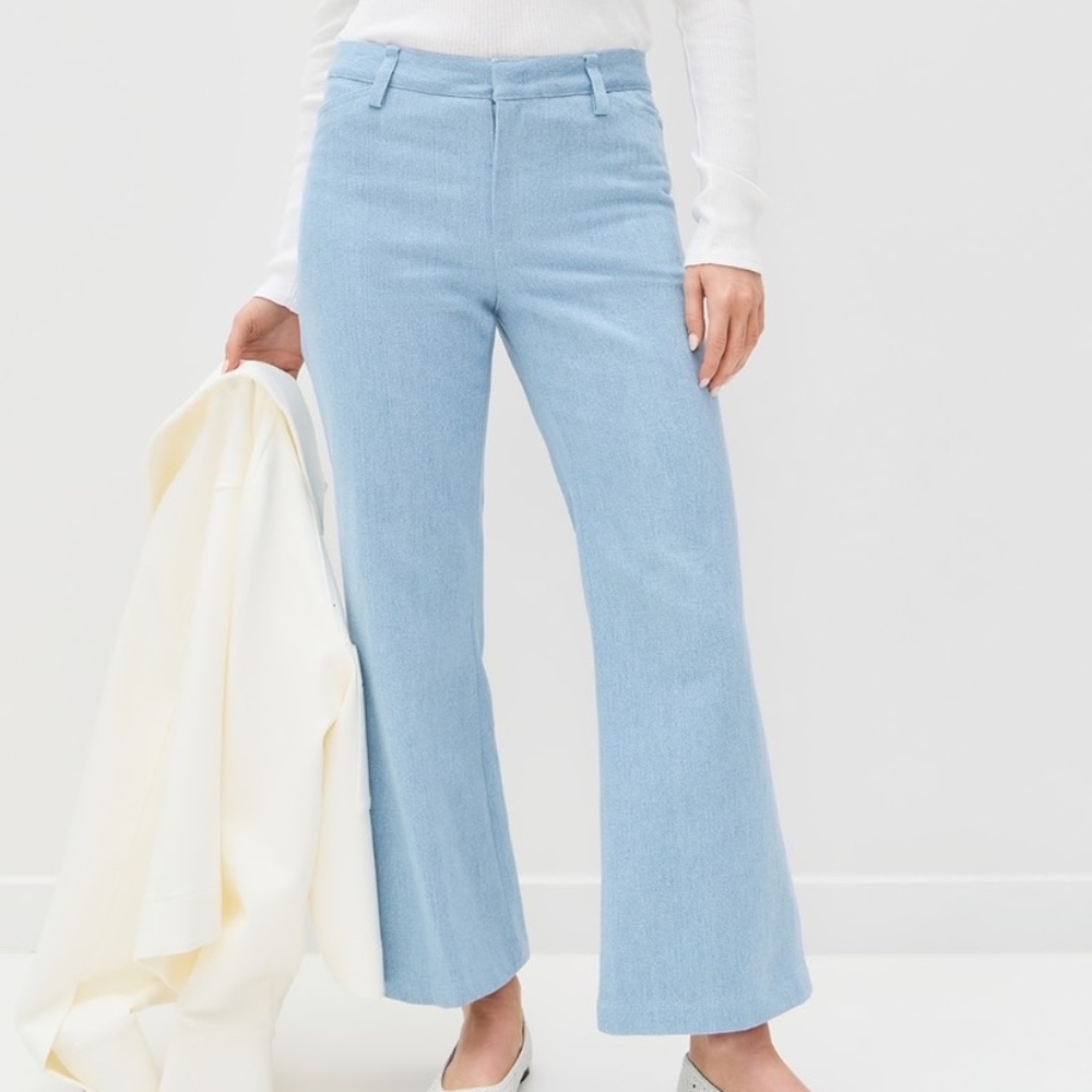 Vince Mid Rise Cropped Flare Twill Pants Size 2  $368